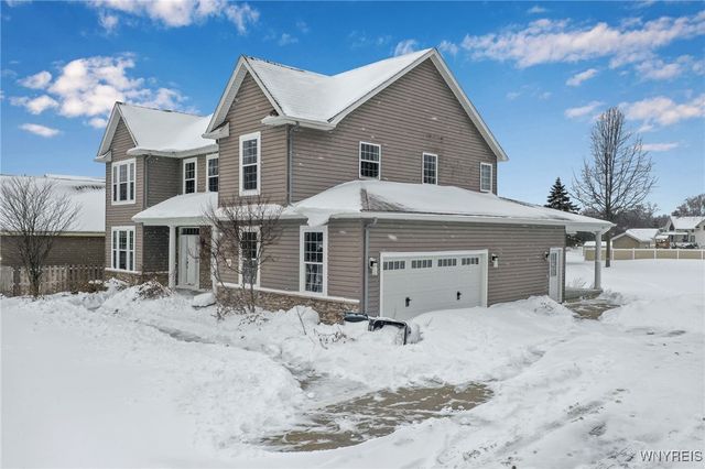 3320 East River Road, Grand Island, NY 14072