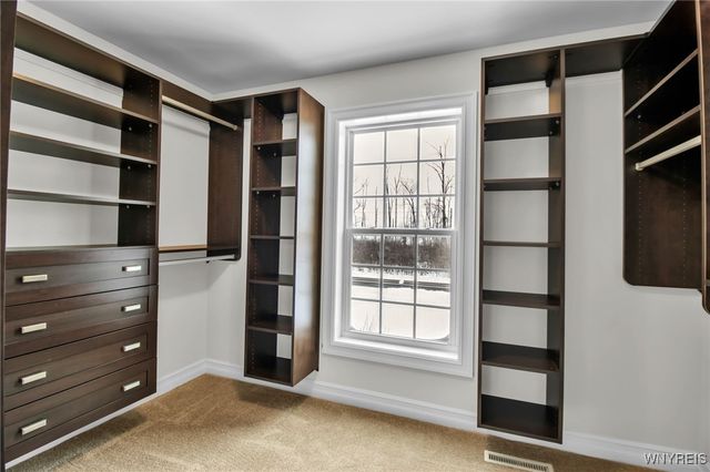 3320 East River Road, Grand Island, NY 14072