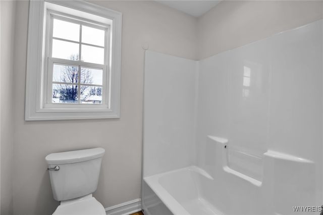 3320 East River Road, Grand Island, NY 14072