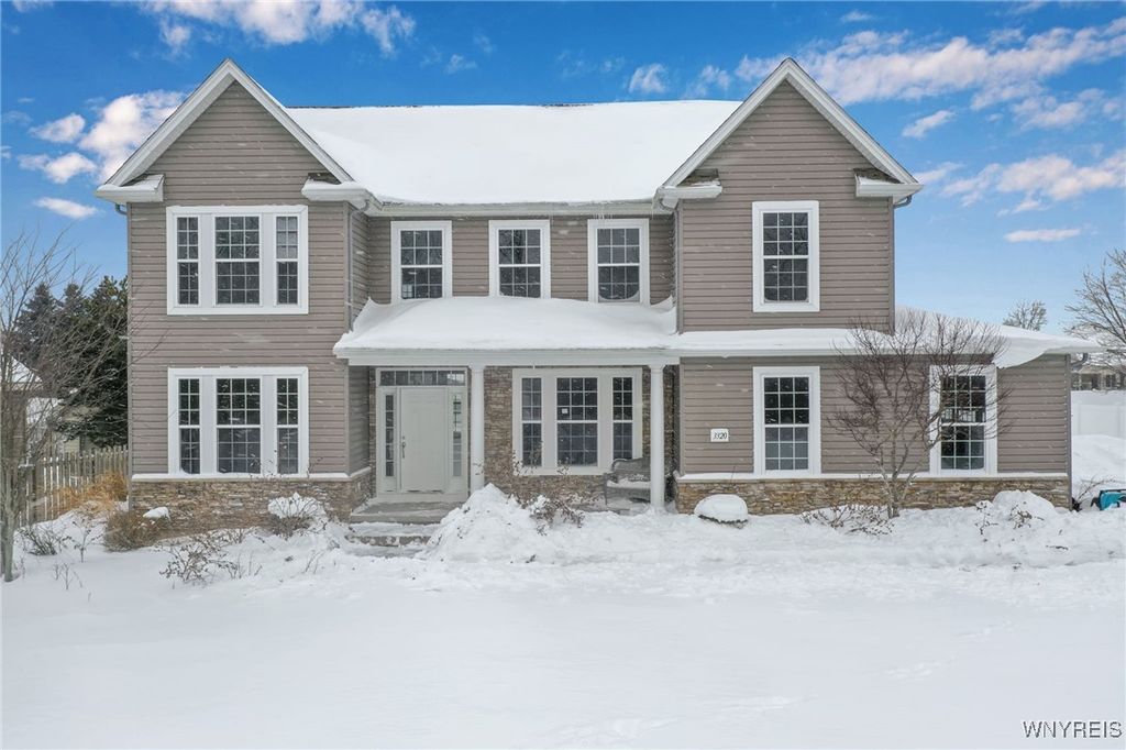 3320 East River Road, Grand Island, NY 14072