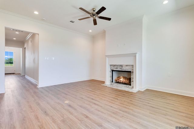 12089 Clare Ct, Geismar, LA 70734