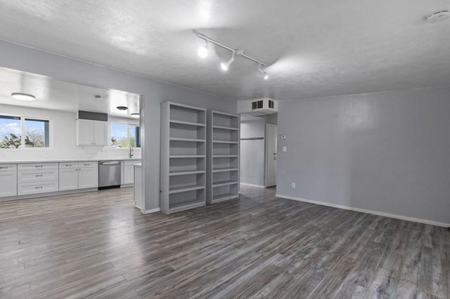 7517 Alaba Avenue, Yucca Valley, CA 92284