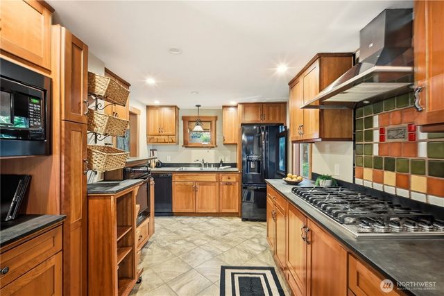 19202 12th Avenue NE, Shoreline, WA 98155