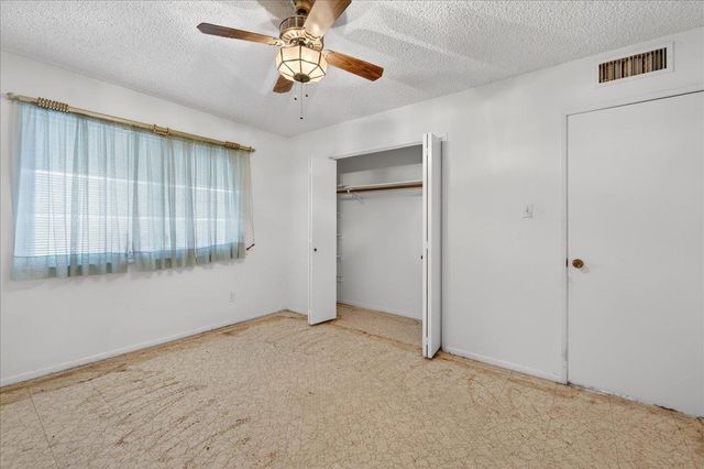 500 Friant Court, Bakersfield, CA 93309