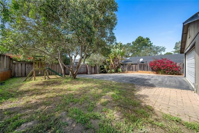 1875 Chester Lane, Cambria, CA 93428