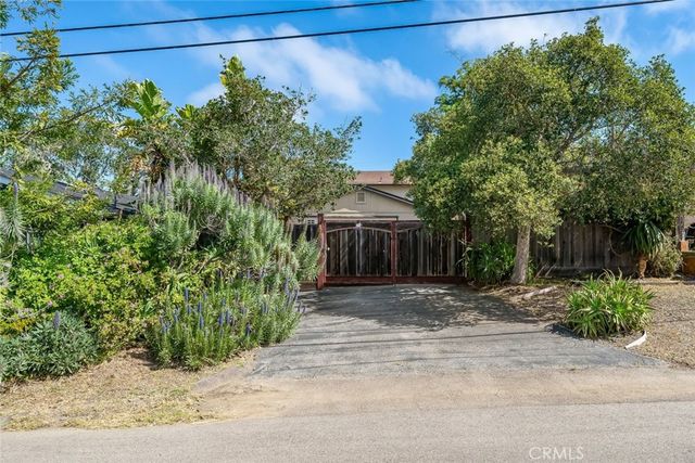 1875 Chester Lane, Cambria, CA 93428