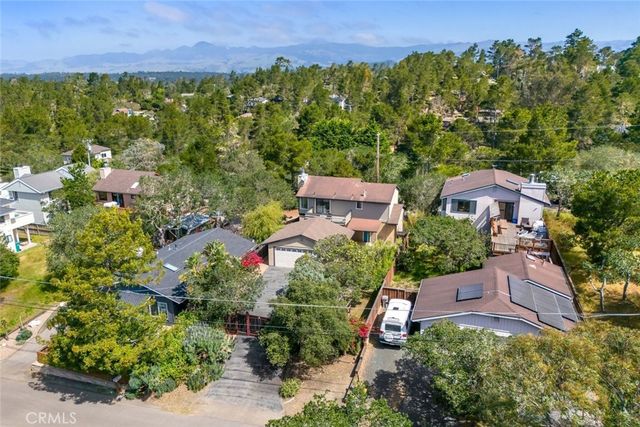 1875 Chester Lane, Cambria, CA 93428