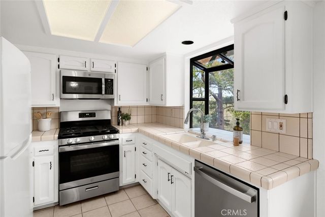 1875 Chester Lane, Cambria, CA 93428