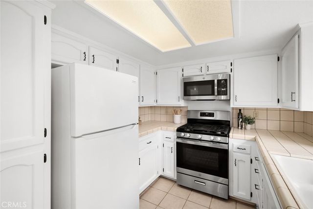 1875 Chester Lane, Cambria, CA 93428