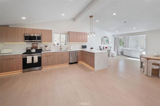 18640 Kimbrough Street, Canyon Country, CA 91351