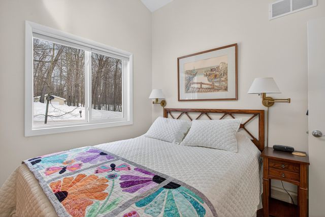 253 Westshore Drive, Liberty Twp-jackson, MI 49249