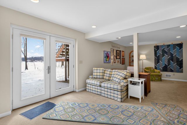 253 Westshore Drive, Liberty Twp-jackson, MI 49249