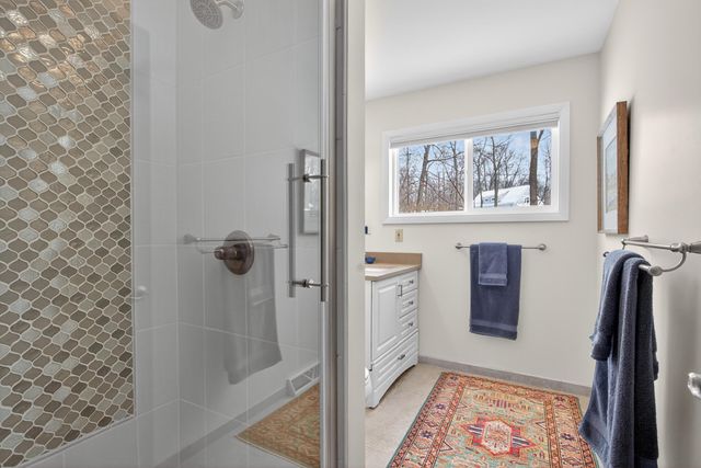 253 Westshore Drive, Liberty Twp-jackson, MI 49249