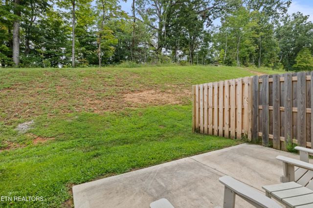 8415 Whisper Lane, Powell, TN 37849