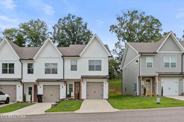 8415 Whisper Lane, Powell, TN 37849