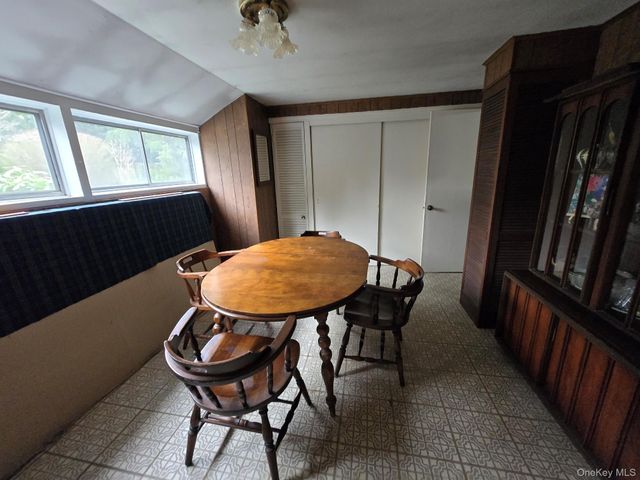 858 Fort Salonga Road, Northport, NY 11768