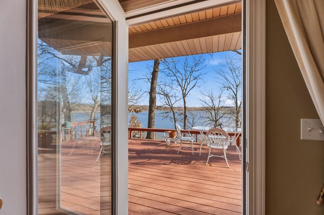 32180 S 627 Road, Grove, OK 74344