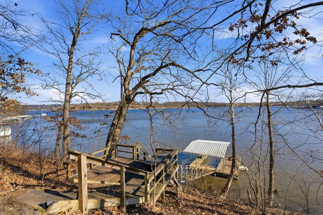 32180 S 627 Road, Grove, OK 74344