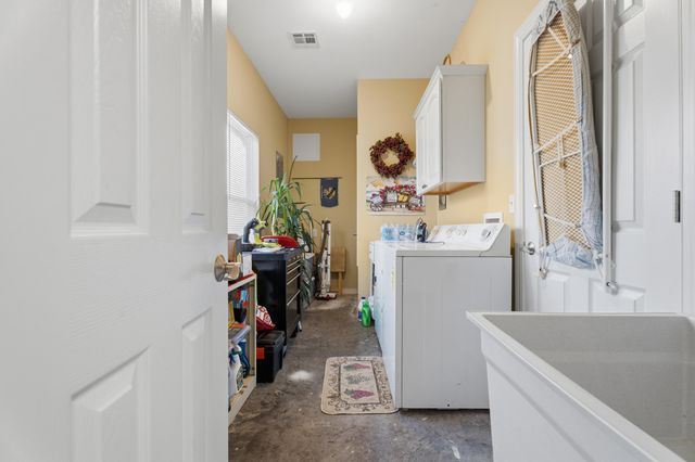 32180 S 627 Road, Grove, OK 74344