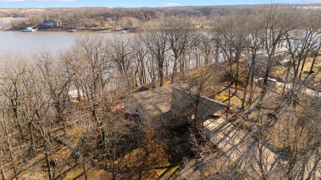 32180 S 627 Road, Grove, OK 74344