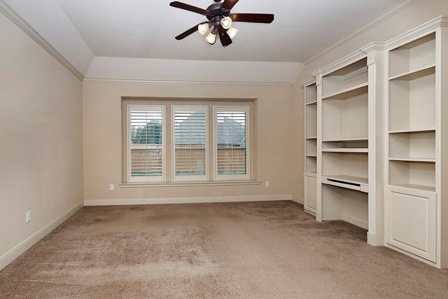 18 Chase Mills Place, Tomball, TX 77375