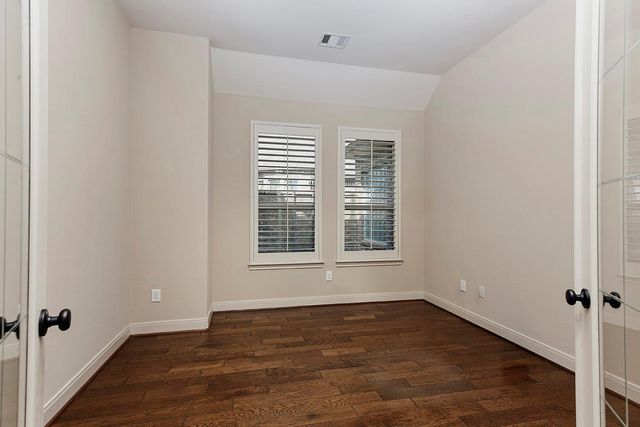 18 Chase Mills Place, Tomball, TX 77375