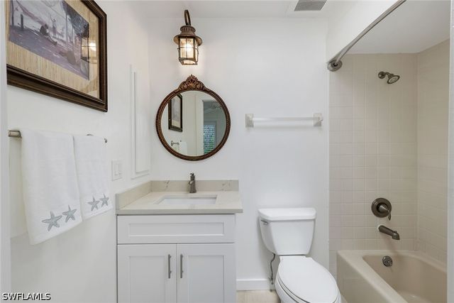 12286 McGregor Woods CIR, Fort Myers, FL 33908