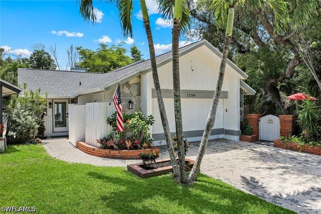 12286 McGregor Woods CIR, Fort Myers, FL 33908