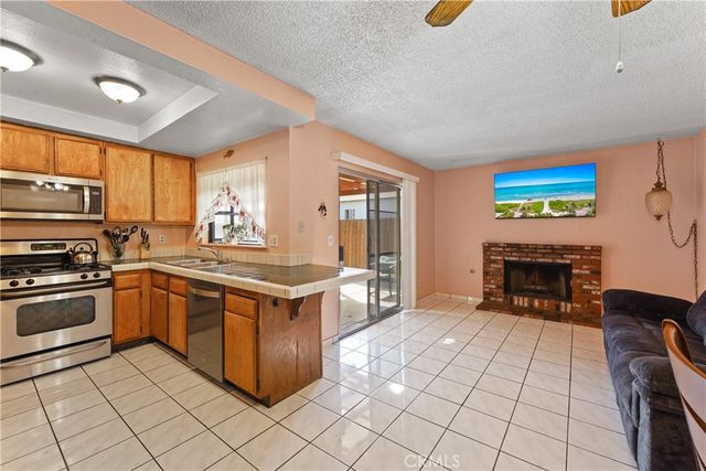 10492 Latour, Jurupa Valley, CA 91752