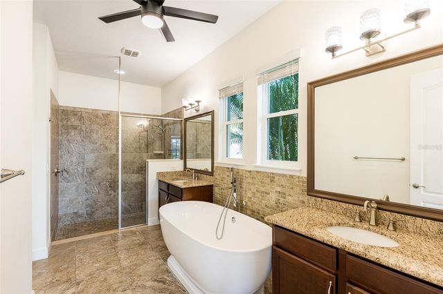 4703 TOBERMORY WAY, Bradenton, FL 34211