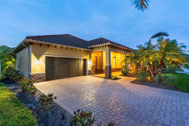 4703 TOBERMORY WAY, Bradenton, FL 34211