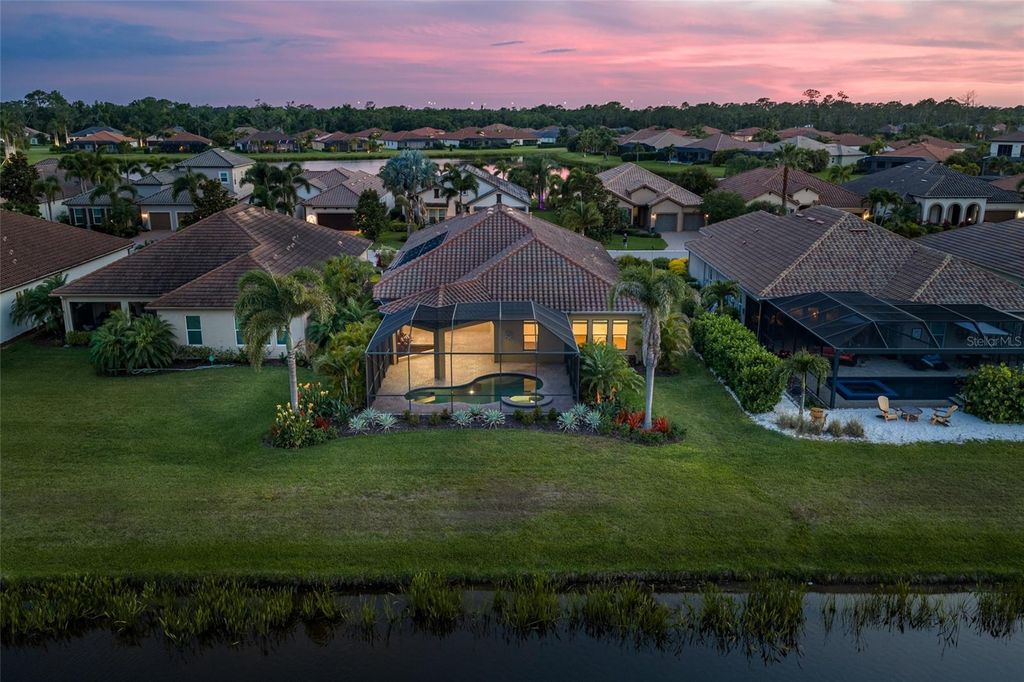Image 64 of property listing at 4703 TOBERMORY WAY, Bradenton, FL 34211