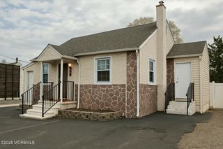 33 Princeton Avenue, Brick, NJ 08724