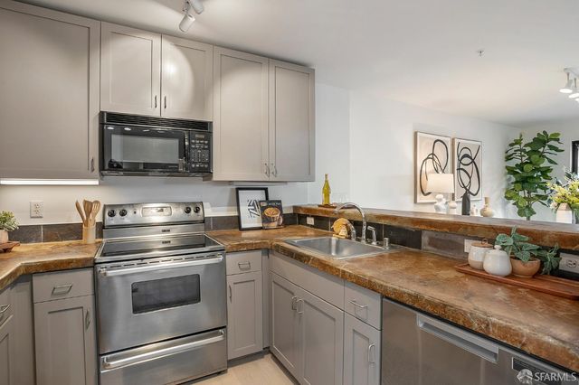 88 Hoff Street 104, San Francisco, CA 94110