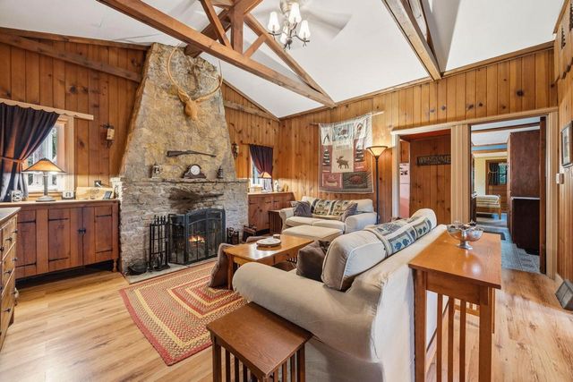 9650 N Brown Road, Edgerton, WI 53534