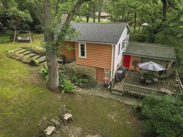 9650 N Brown Road, Edgerton, WI 53534
