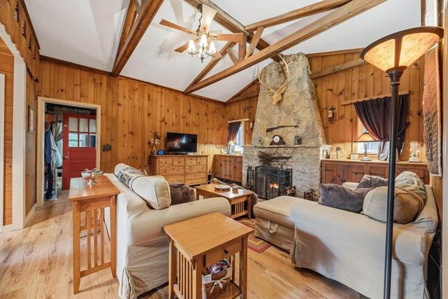 9650 N Brown Road, Edgerton, WI 53534
