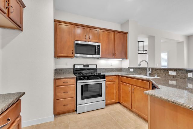 456 Eagle Dr, Ione, CA 95640