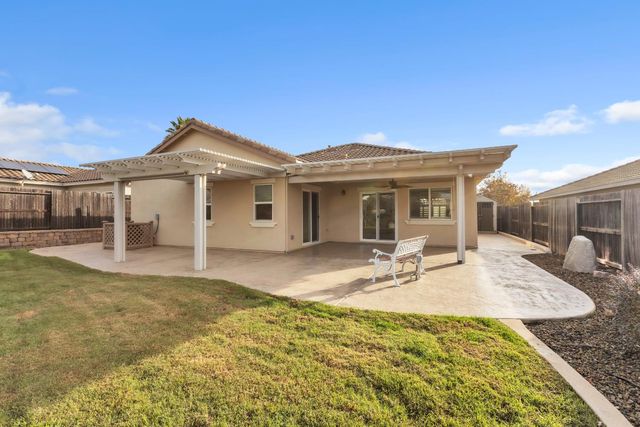 456 Eagle Dr, Ione, CA 95640