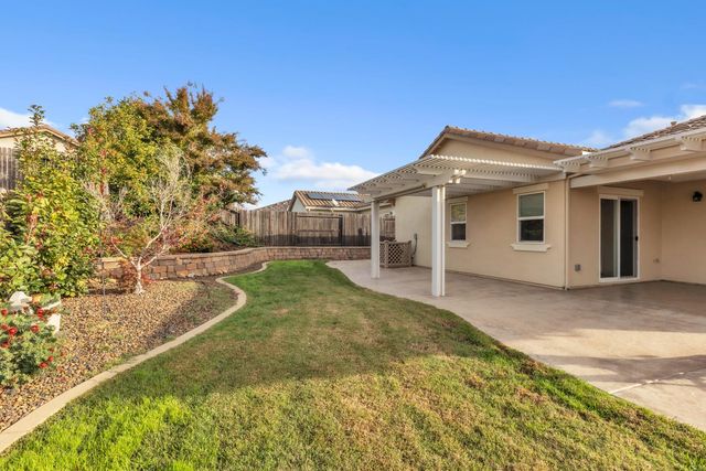 456 Eagle Dr, Ione, CA 95640