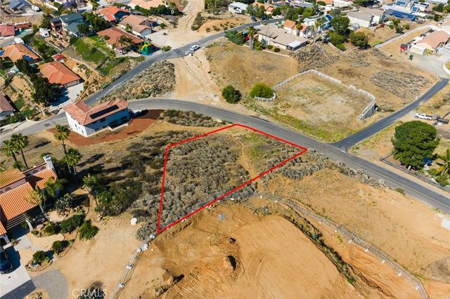16527 Canyon Ridge Drive, Riverside, CA 92503