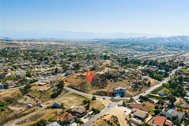 16527 Canyon Ridge Drive, Riverside, CA 92503