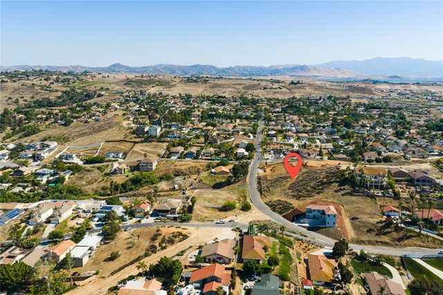 16527 Canyon Ridge Drive, Riverside, CA 92503