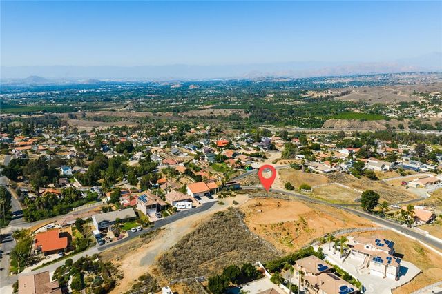 16527 Canyon Ridge Drive, Riverside, CA 92503