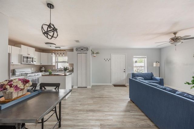 3064 SE 21ST LANE, Gainesville, FL 32641