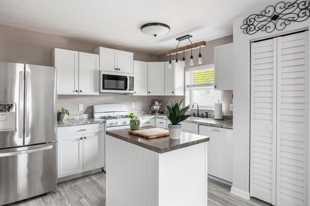 3064 SE 21ST LANE, Gainesville, FL 32641