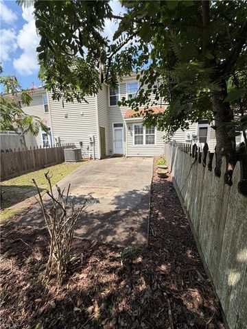709 Montrose CT, Chesapeake, VA 23320