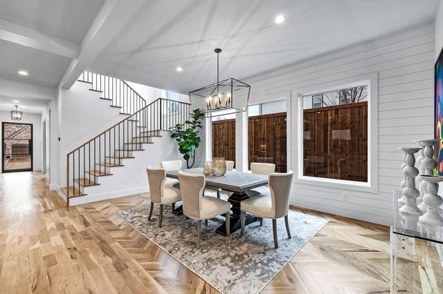 7323 Casa Loma Avenue, Dallas, TX 75214