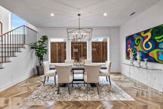 7323 Casa Loma Avenue, Dallas, TX 75214