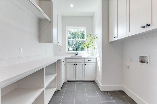 7323 Casa Loma Avenue, Dallas, TX 75214